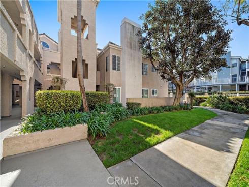 4561  Warner  101  Avenue, Huntington Beach, CA