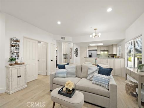 4561  Warner  101  Avenue, Huntington Beach, CA