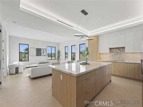 9541 Pollack Drive, Huntington Beach, CA