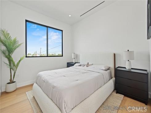 9541 Pollack Drive, Huntington Beach, CA