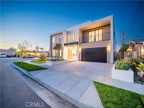 9541 Pollack Drive, Huntington Beach, CA