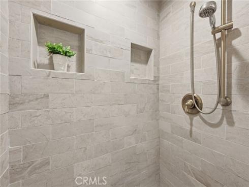 7906  Seawall  , Huntington Beach, CA