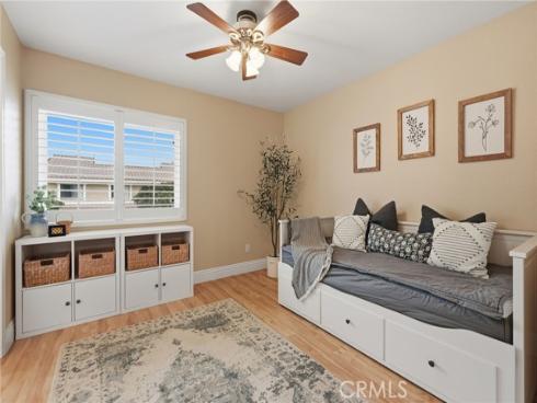 7906  Seawall  , Huntington Beach, CA