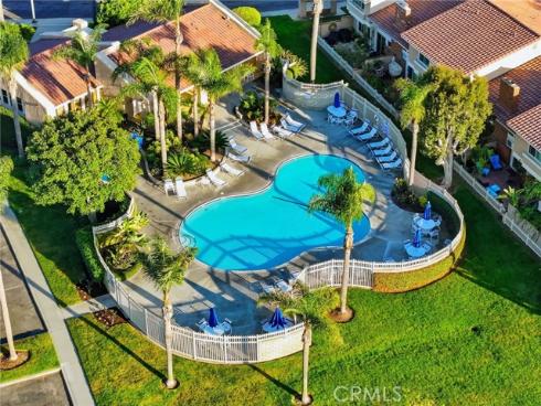 7906  Seawall  , Huntington Beach, CA