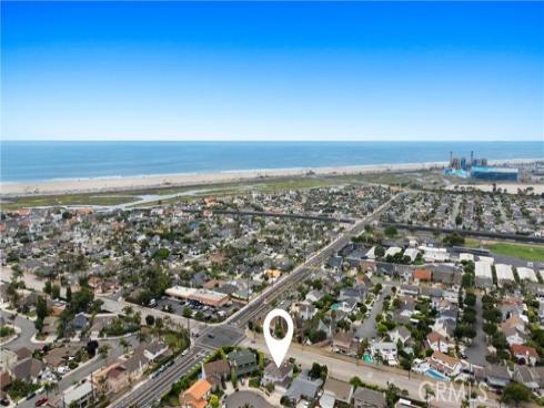 21941  Oceanview   Lane, Huntington Beach, CA