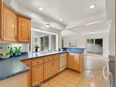 21941  Oceanview   Lane, Huntington Beach, CA