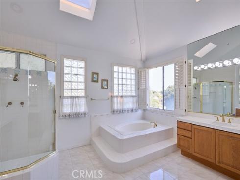 18662  Jockey   Circle, Huntington Beach, CA