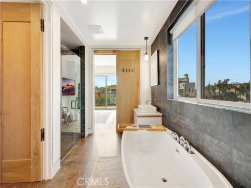 620  Huntington Street  , Huntington Beach, CA