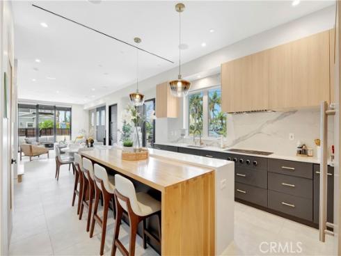 620  Huntington Street  , Huntington Beach, CA