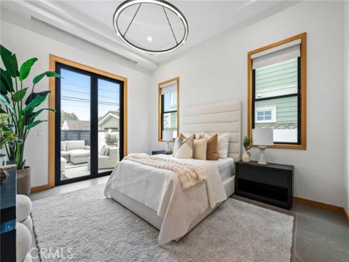 1828 Pine Street, Huntington Beach, CA