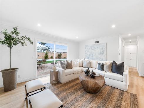 5281  Meadowlark  , Huntington Beach, CA