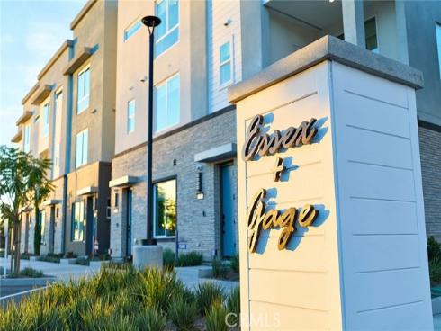 7268  Aura   Circle, Huntington Beach, CA