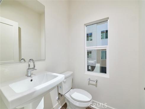 7268  Aura   Circle, Huntington Beach, CA