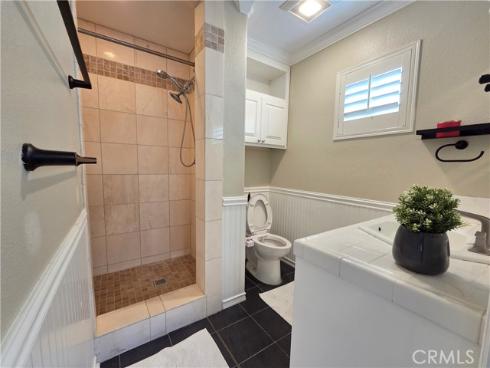 7822  Rhine  , Huntington Beach, CA