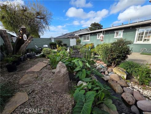 7822  Rhine  , Huntington Beach, CA