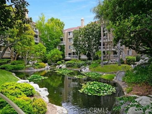 20331  Bluffside  A216  Circle, Huntington Beach, CA