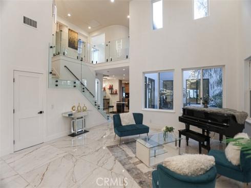 6525  Fremont  , Huntington Beach, CA