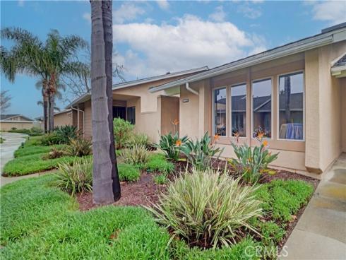 8566  Sierra  911-C , Huntington Beach, CA