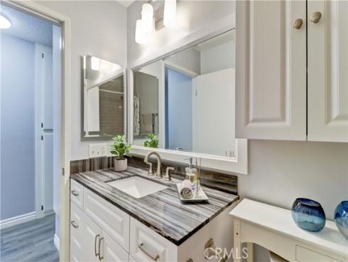 8566  Sierra  911-C , Huntington Beach, CA