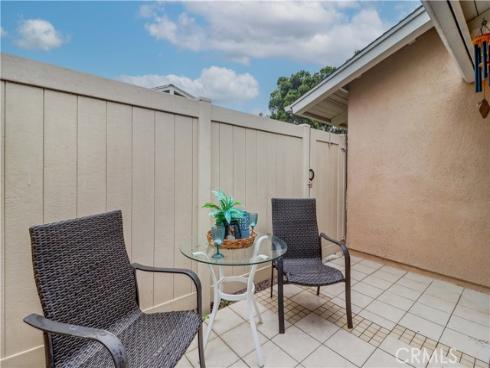 8566  Sierra  911-C , Huntington Beach, CA