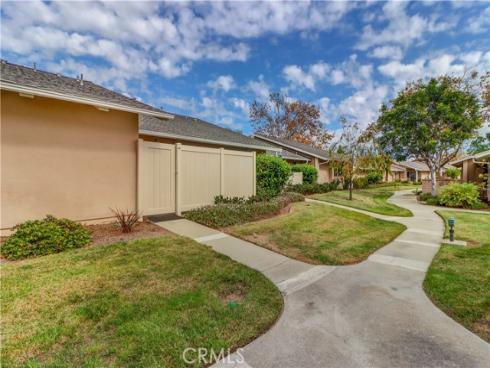 8566  Sierra  911-C , Huntington Beach, CA