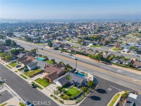 17761  Still Harbor   Lane, Huntington Beach, CA