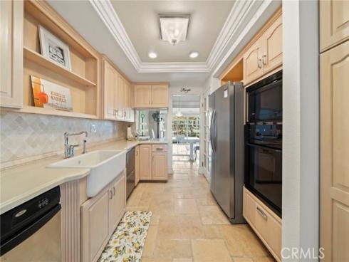 3889  Aruba  , Huntington Beach, CA