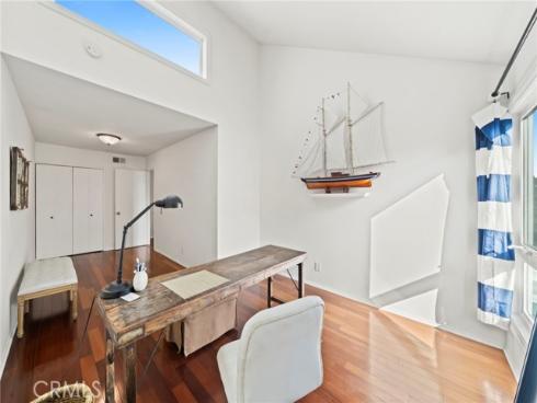 3889  Aruba  , Huntington Beach, CA