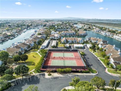 3889  Aruba  , Huntington Beach, CA