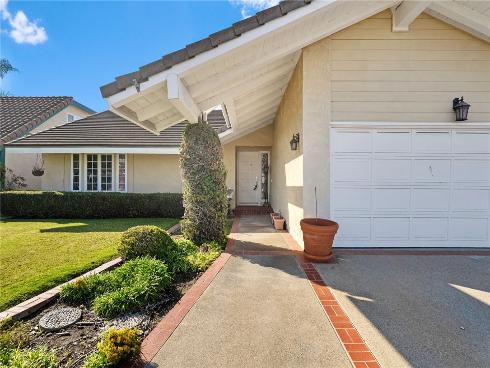 21091 Chubasco , Huntington Beach, CA