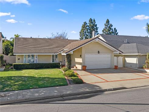 21091 Chubasco , Huntington Beach, CA