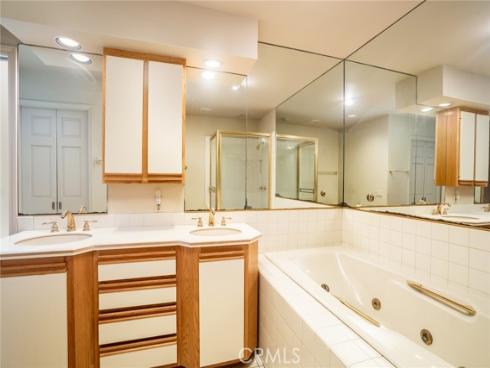 3572  Bravata  , Huntington Beach, CA