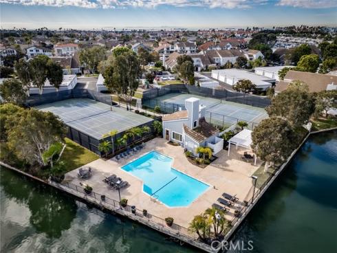 3572  Bravata  , Huntington Beach, CA