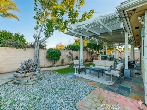 18202 Beach Boulevard, Huntington Beach, CA