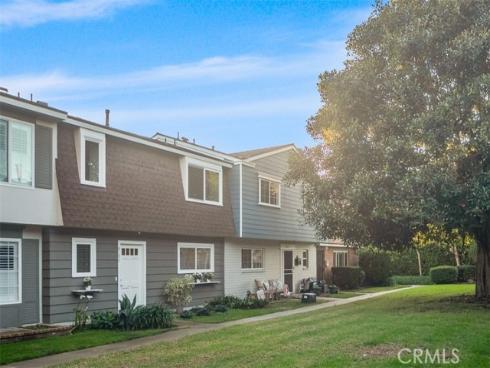 8125  Pawtucket  , Huntington Beach, CA