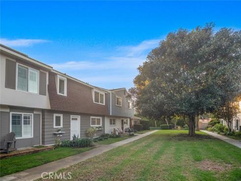 8125  Pawtucket  , Huntington Beach, CA