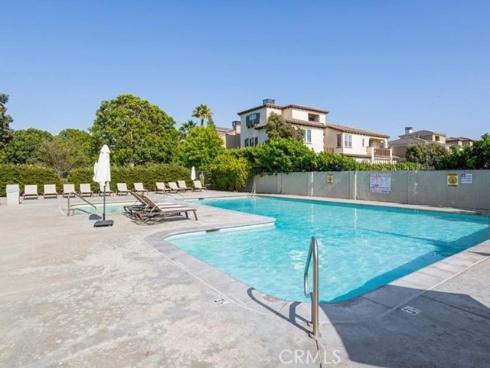 8125  Pawtucket  , Huntington Beach, CA