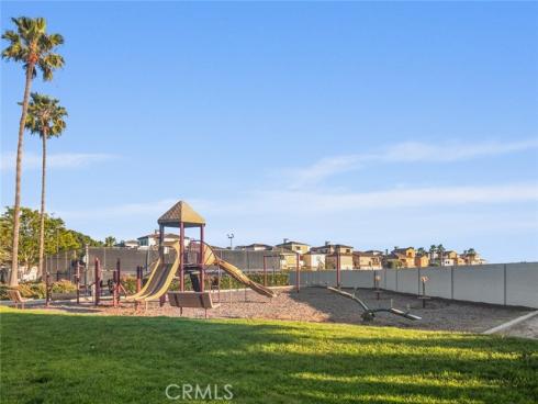 8125  Pawtucket  , Huntington Beach, CA