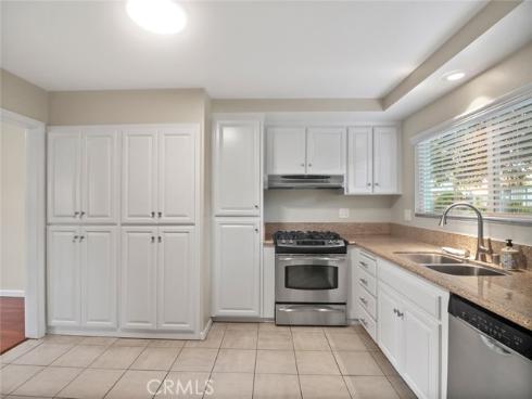 8125  Pawtucket  , Huntington Beach, CA