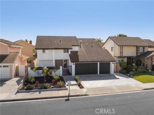 5852  Bellfield   Lane, Huntington Beach, CA