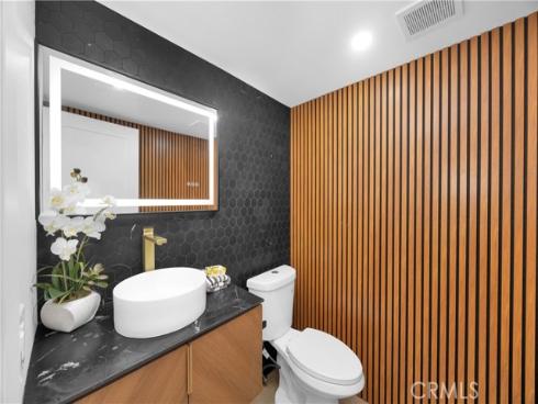 5852  Bellfield   Lane, Huntington Beach, CA