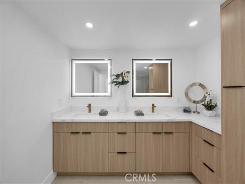 5852  Bellfield   Lane, Huntington Beach, CA