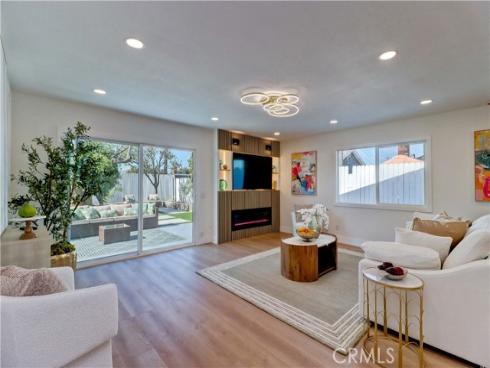 19691  Canberra   Lane, Huntington Beach, CA