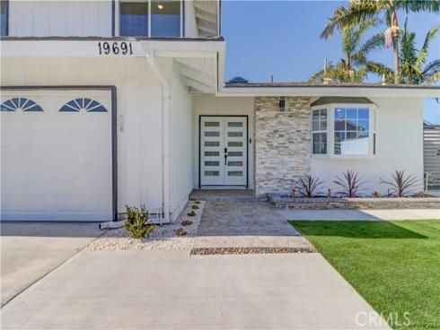 19691  Canberra   Lane, Huntington Beach, CA