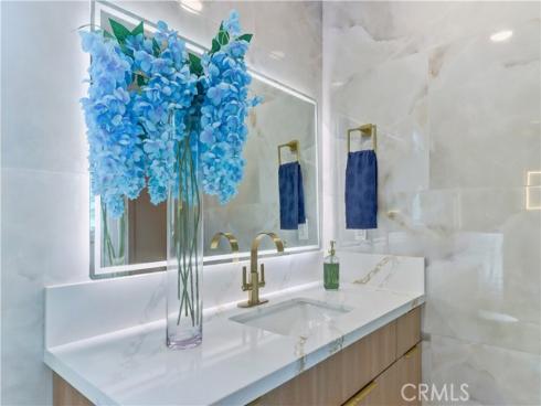 19691  Canberra   Lane, Huntington Beach, CA