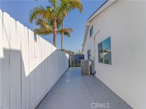 19691  Canberra   Lane, Huntington Beach, CA