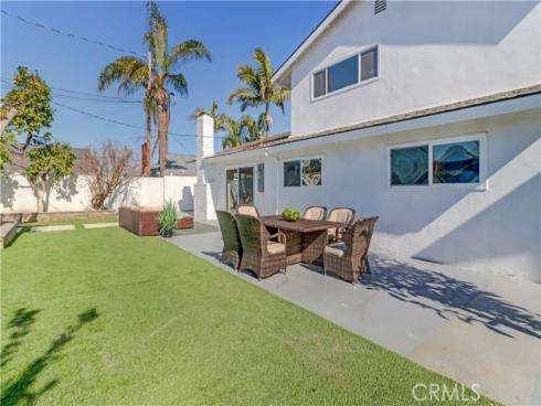 19691  Canberra   Lane, Huntington Beach, CA