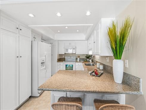 19741  Oceanaire  , Huntington Beach, CA