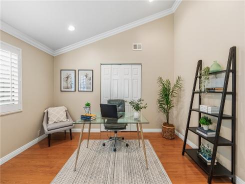 19741  Oceanaire  , Huntington Beach, CA