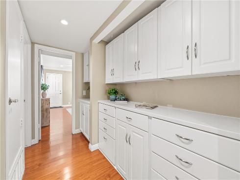 19741  Oceanaire  , Huntington Beach, CA